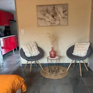 petit-appartement-en-rdc.hotels-rhonealpes.com/